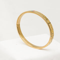 Signature Cuff