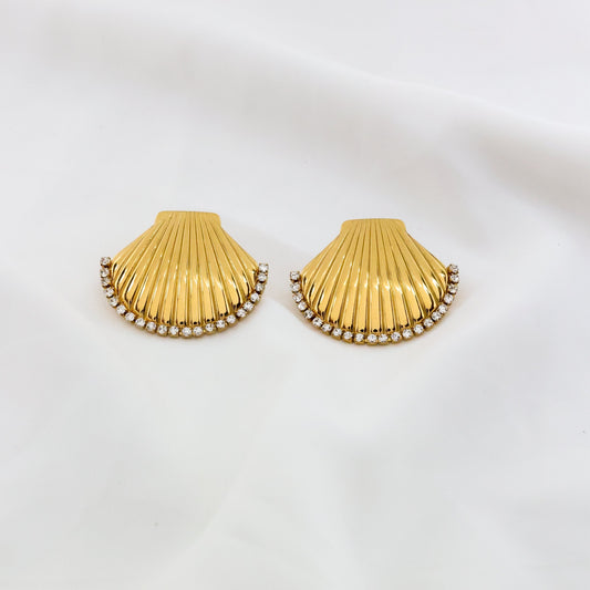 18K Gold Pleated Sea Shell